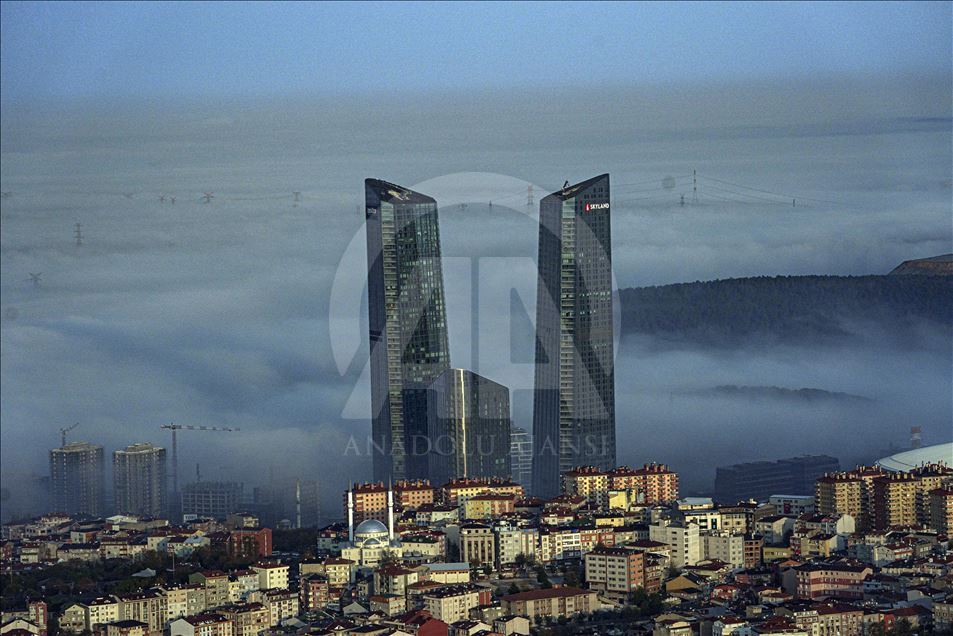 İstanbul'da sis
