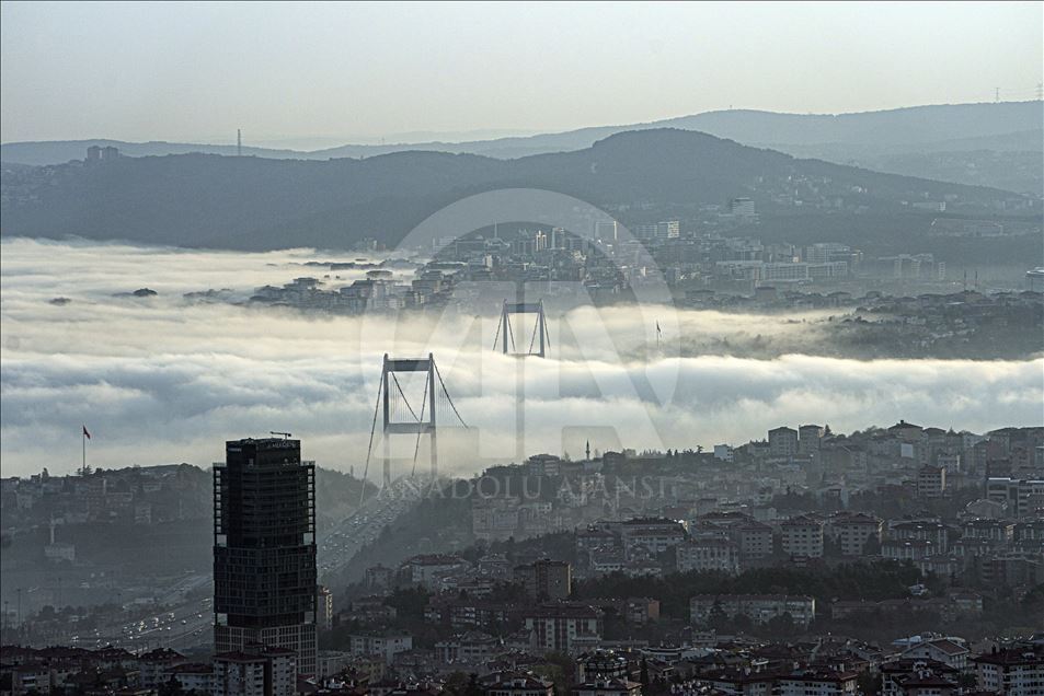 İstanbul'da sis