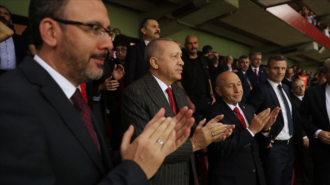 اردوغان صعود تیم ملی فوتبال ترکیه به جام ملت‌های اروپا را تبریک گفت