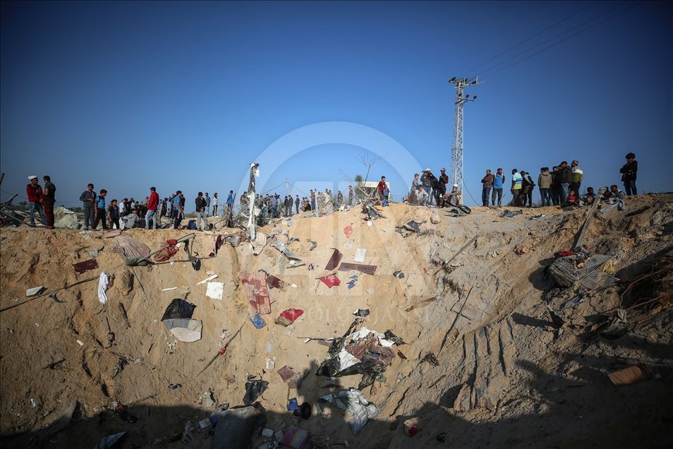 غزة تستيقظ على فاجعة قتل إسرائيل لـ8 فلسطينيين من عائلة واحدة