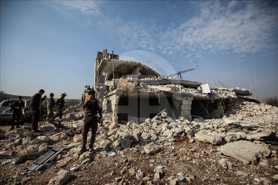 حملات هوایی رژیم اسد و روسیه به ادلب 7 کشته به جا گذاشت
