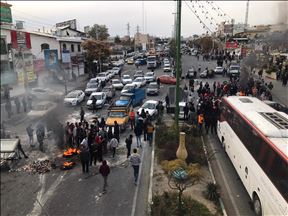 Iran : un mort dans les manifestations contre la hausse des prix du carburant à Sirjan