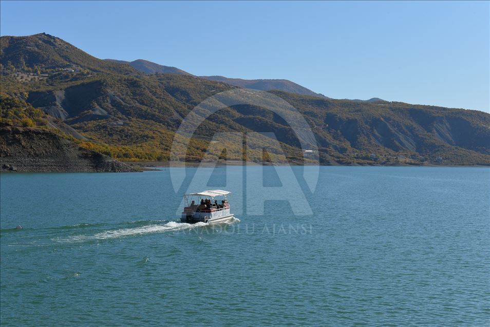 Gola Bendava Uzunçayirê ya li Tunceliyê bû navenda werzişên avê