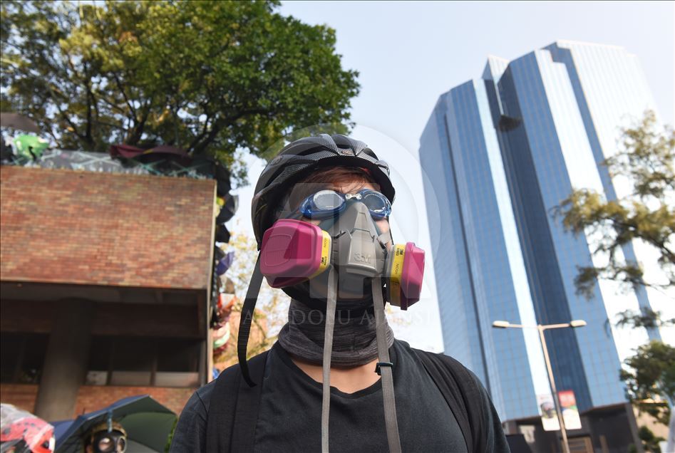 Hong Kong'da protestolar sürüyor