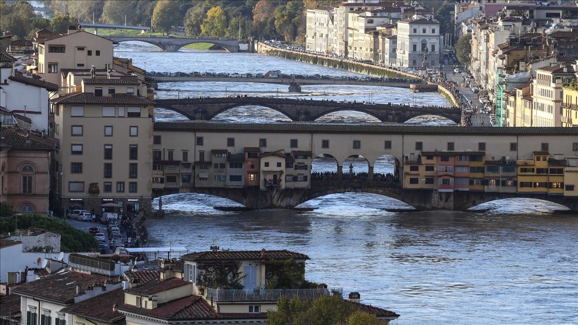 Water level increases in River Arno