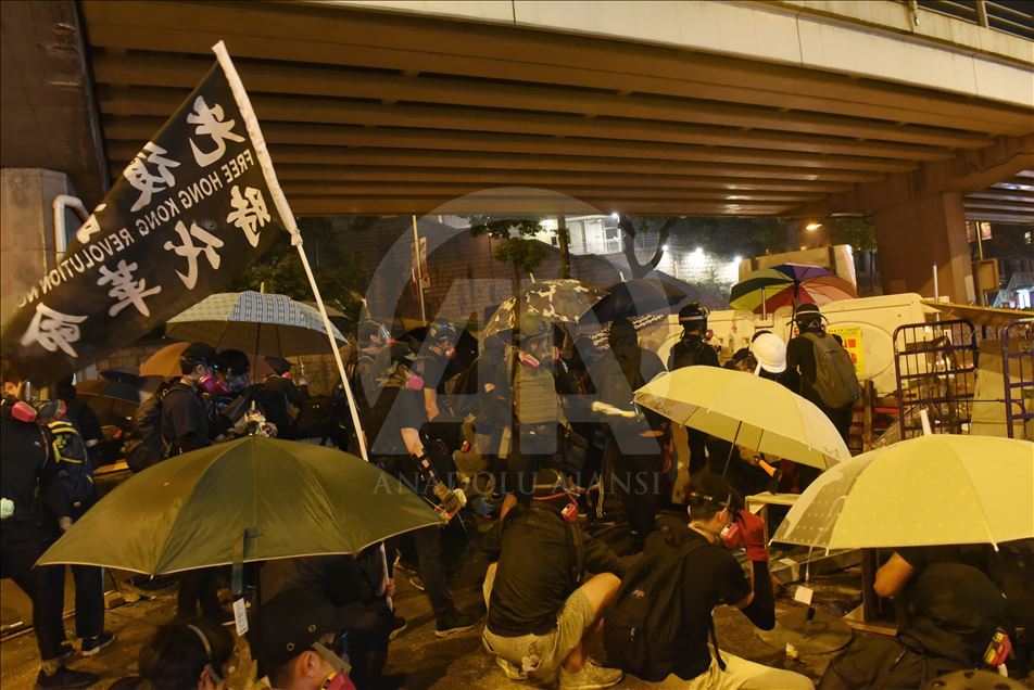 Hong Kong'da protestolar sürüyor
