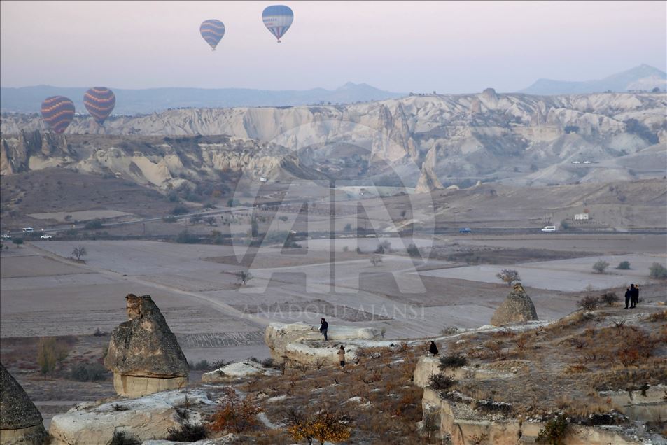 پرواز تفریحی با بالن بر فراز کاپادوکیای ترکیه