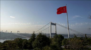 Onlar, İstanbul'un iki yakasını bir araya getiriyor