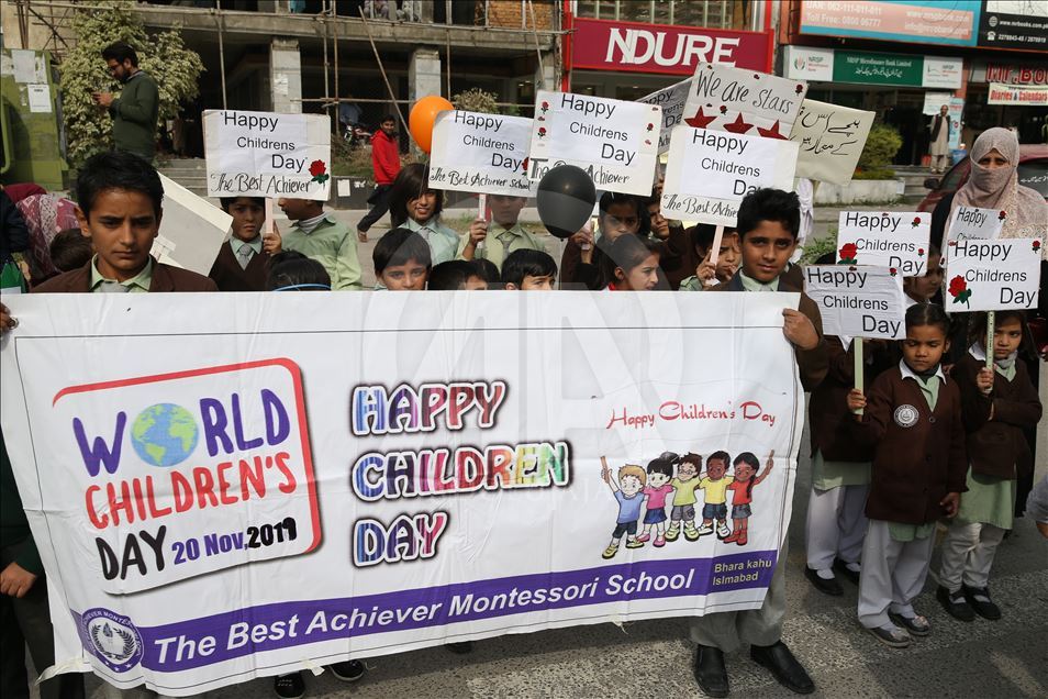 باكستان.. مسيرة منددة بعمالة الأطفال والاعتداء الجنسي ضدهم
