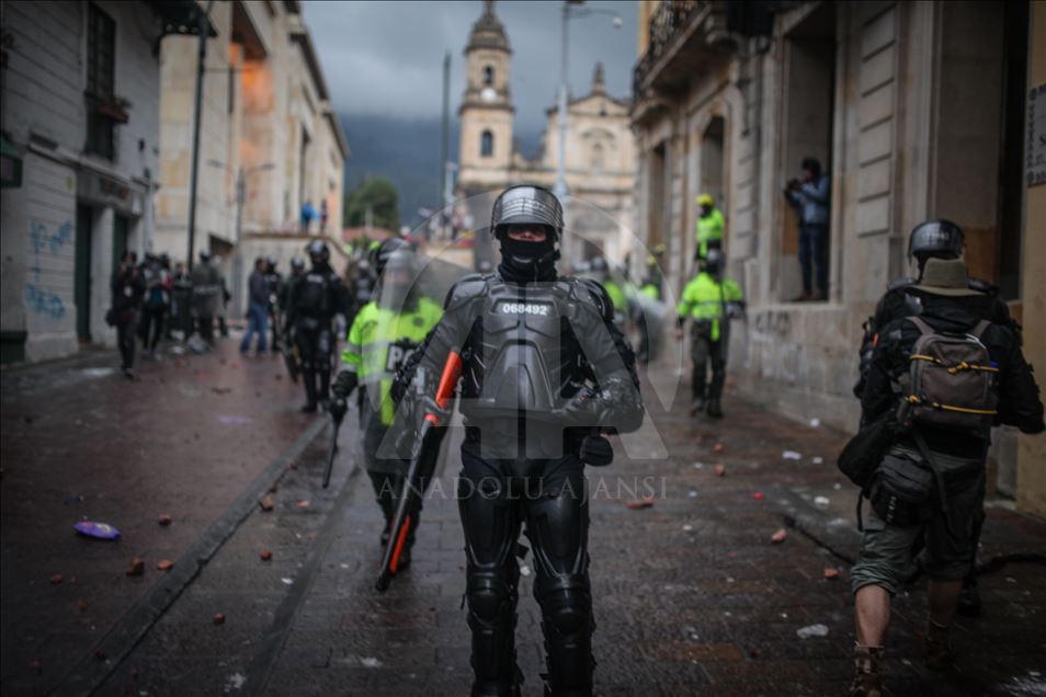 Kolombiya'daki genel grevde çok sayıda gösterici gözaltında