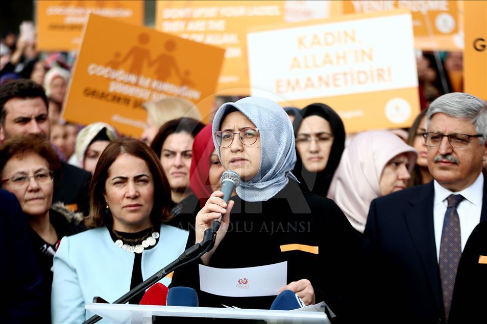 Kadına Yönelik Şiddetle Uluslararası Mücadele ve Dayanışma Günü