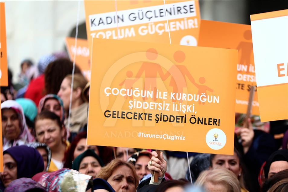 Kadına Yönelik Şiddetle Uluslararası Mücadele ve Dayanışma Günü