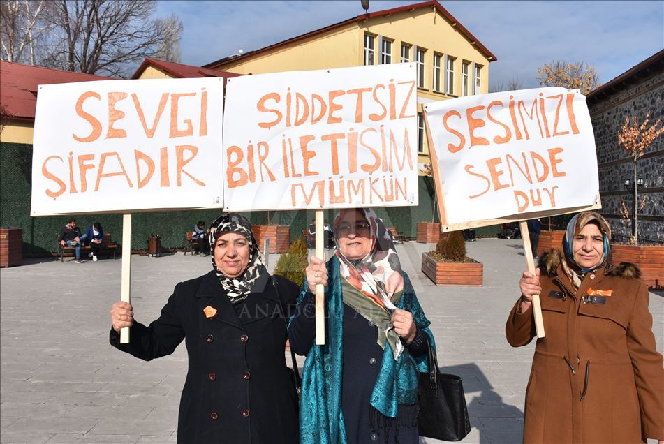 "25 Kasım Kadına Yönelik Şiddetle Mücadele Uluslararası Dayanışma Günü"