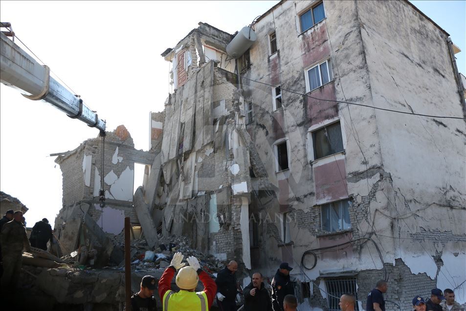 Tërmeti në Shqipëri, numri i vktimave shkon në 15
