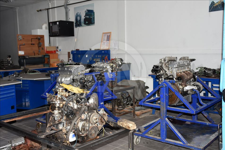Mercedes-Benz Kamyon Fabrikası'nda iş imkanı sağlayan meslek lisesi