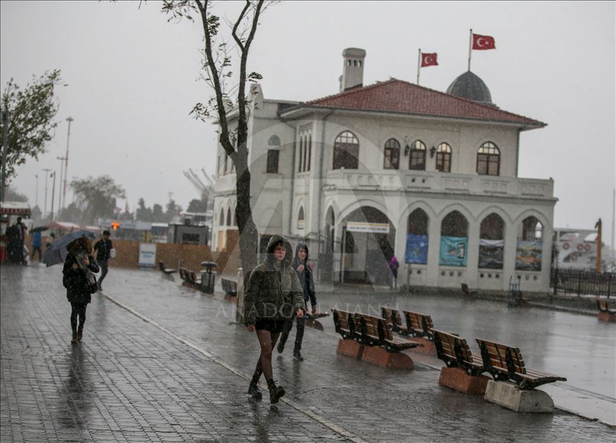 بارش باران در استانبول
