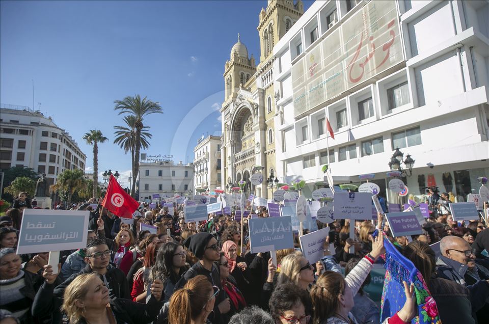 Túnez: Marcha contra la violencia contra las mujeres