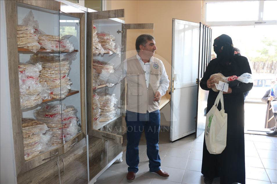 جمعية تركية تلبي احتياجات أيتام داخل سوريا وخارجها