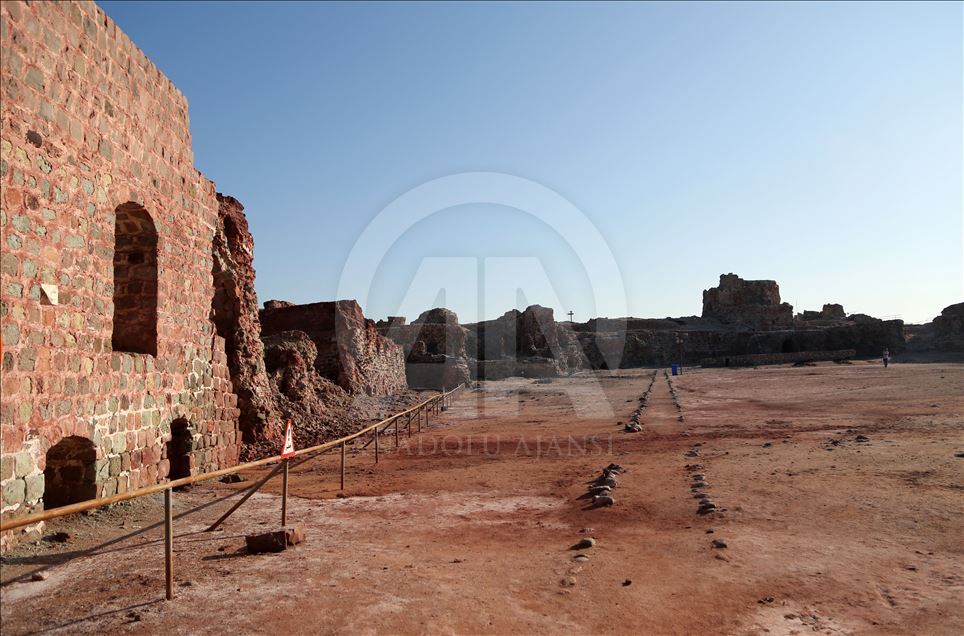 En Iran, un château hérité de la colonisation portugaise, est utilisé pour des fins touristiques