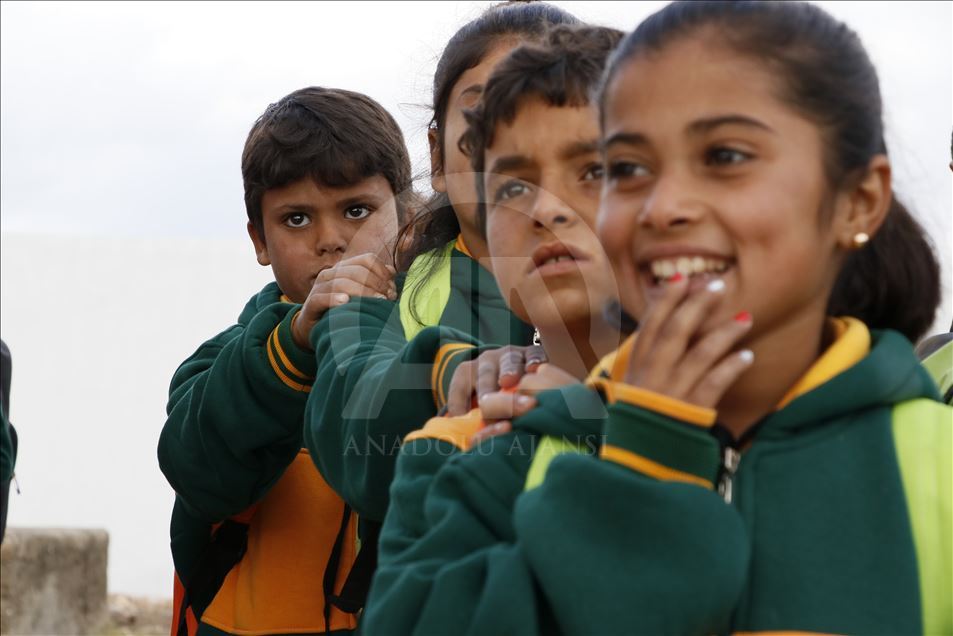 Türkiye'nin onardığı Tel Abyad'daki okul eğitime açıldı
