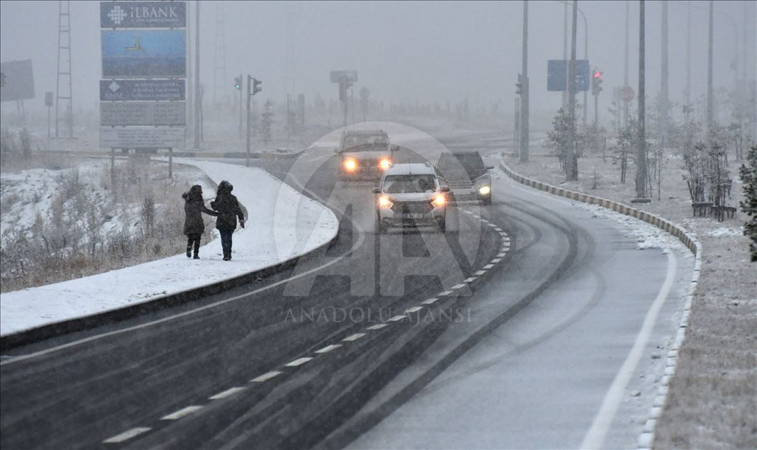 Kars'ta kar yağışı 