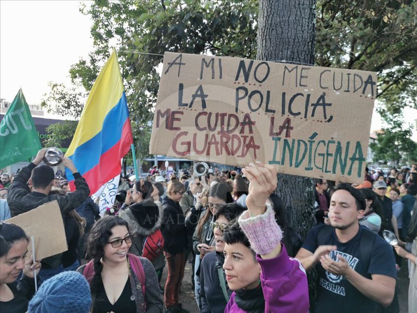 Kolombiya'da protestolar sürüyor