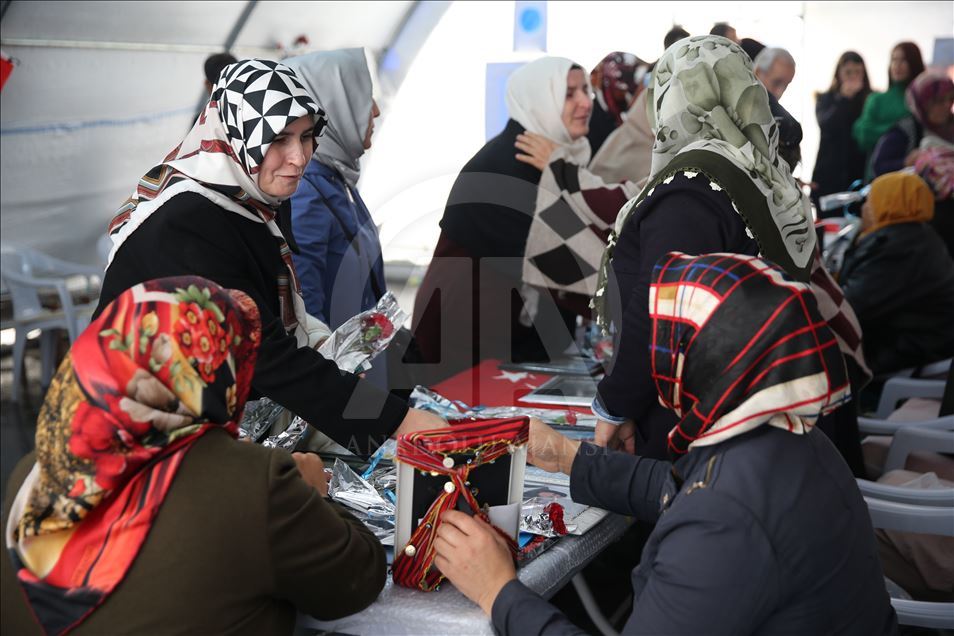 Diyarbakır annelerine Şanlıurfalı kadınlardan destek ziyareti