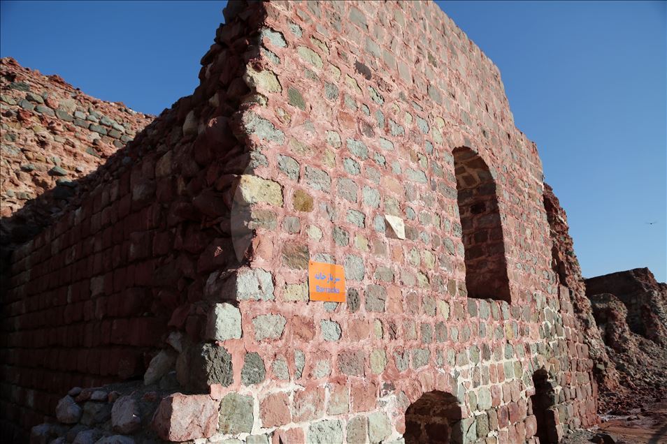 En Iran, un château hérité de la colonisation portugaise, est utilisé pour des fins touristiques