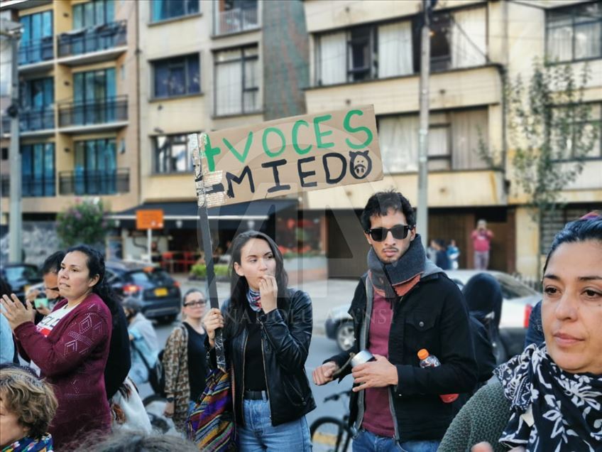 Marcha de la Guardia Indígena en Bogotá, Colombia, en el paro nacional