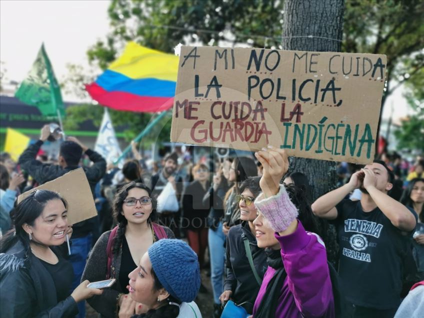 Kolombiya'da protestolar sürüyor