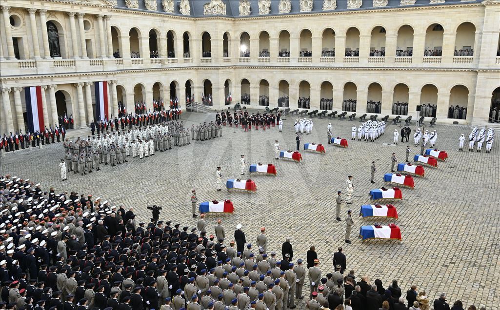 Tribute ceremony to the 13 French soldiers died in Mali