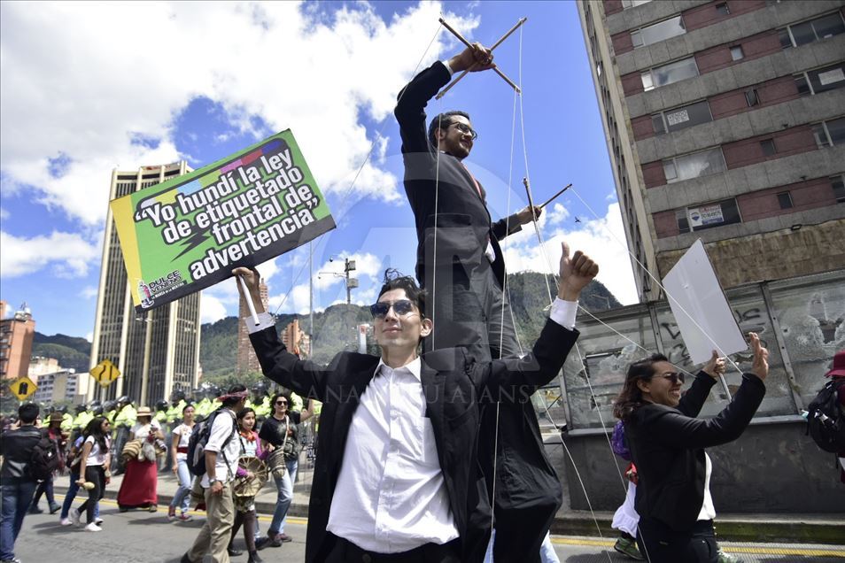 Kolombiya'da gösteriler devam ediyor