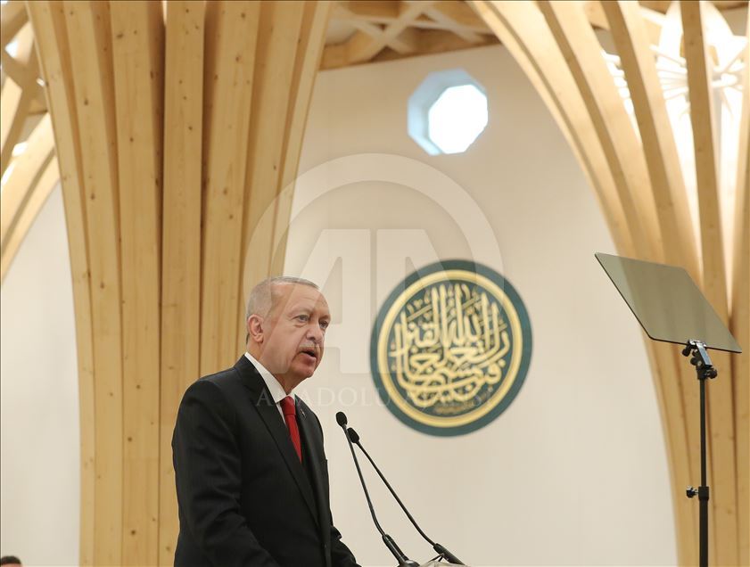 من مسجد كامبريدج.. أردوغان يدق ناقوس الخطر للإنسانية
