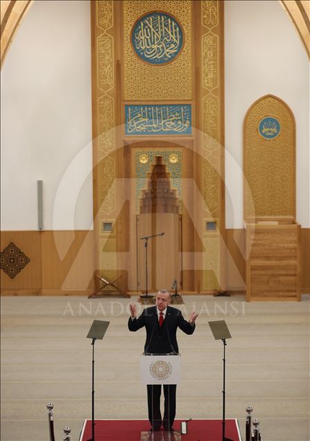 من مسجد كامبريدج.. أردوغان يدق ناقوس الخطر للإنسانية