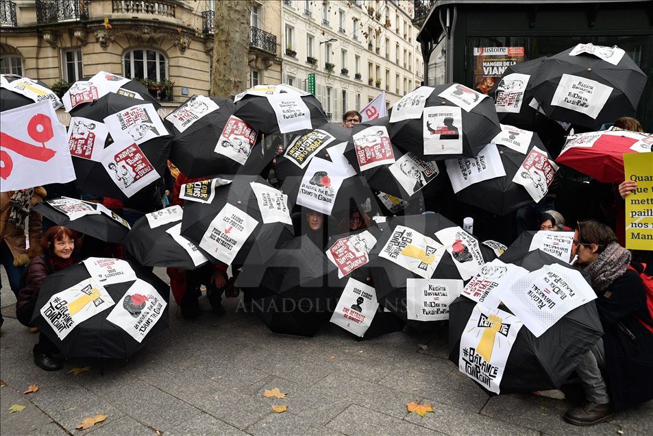 Demonstration against the pension reform in Paris turned into clashes with anti-riot police. 