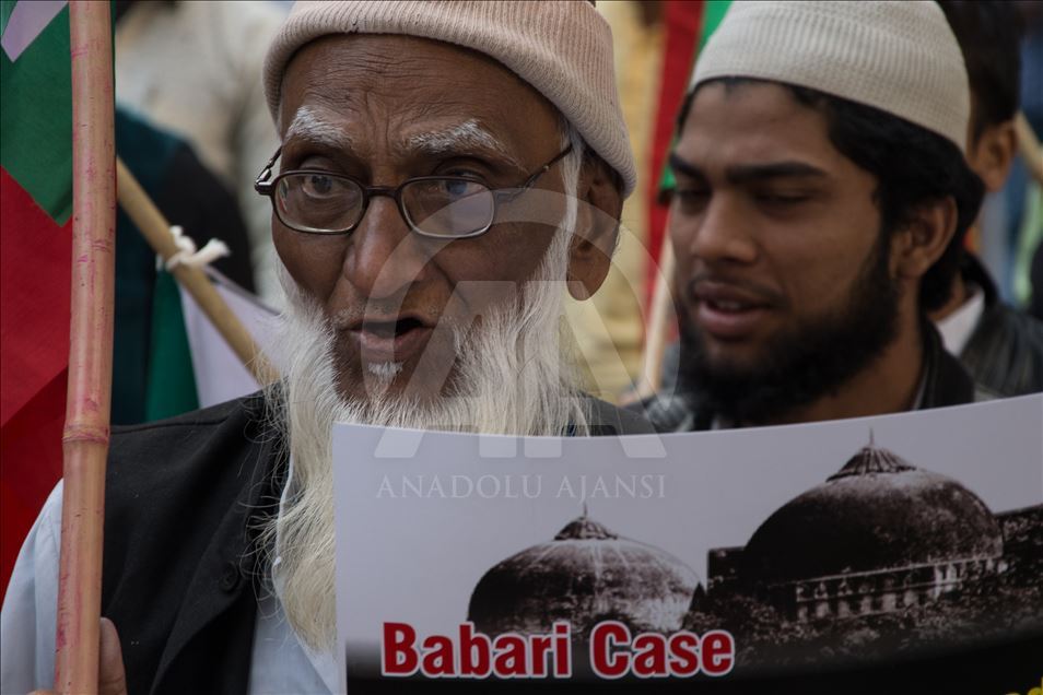 Hindistan'da Babri Camisi'nin yıkılışının yıl dönümü