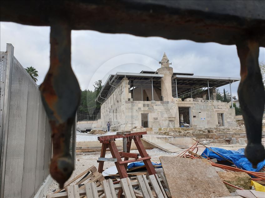 Vakıflar Bölge Müdürlüğünden "tarihi camiye metal çatı" iddialarına açıklama
