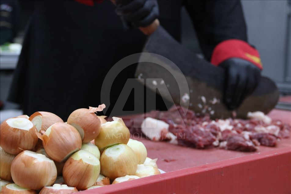 Kebaba pîvazê ya Rihayê temeke xweş di devê mirov da dihêle
