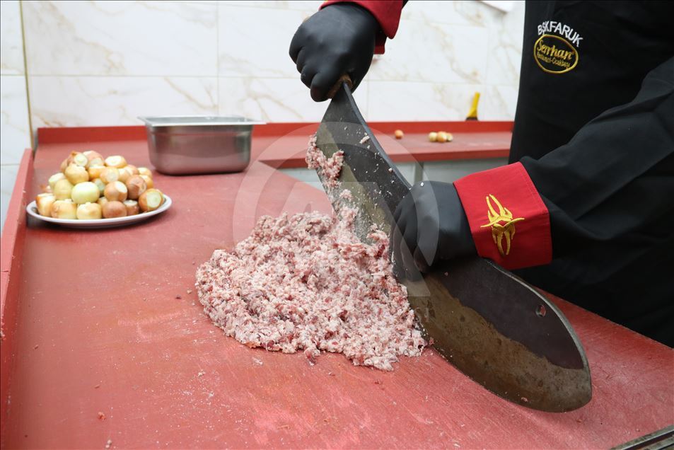 Kebaba pîvazê ya Rihayê temeke xweş di devê mirov da dihêle