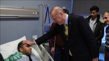 Cumhurbaşkanı Erdoğan hasta ziyaretlerinde bulundu
