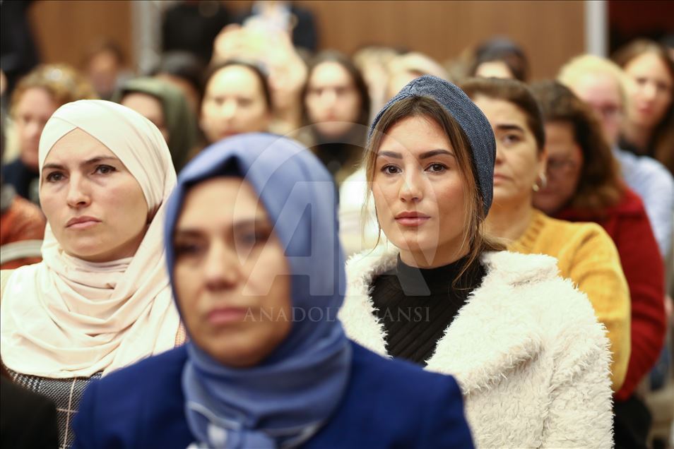 Antalya'da "Yerelde Kadın Buluşmaları" toplantısı yapıldı