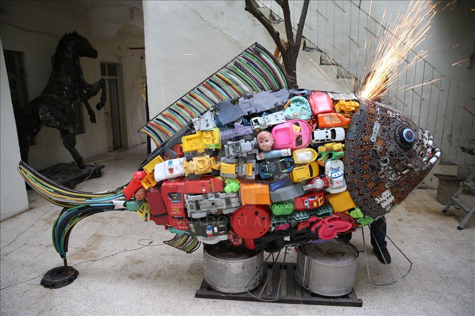Fish sculpture made of beach waste