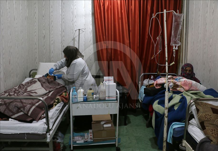 İdlib'deki saldırılarda yaralanan çocukların tedavisi sürüyor