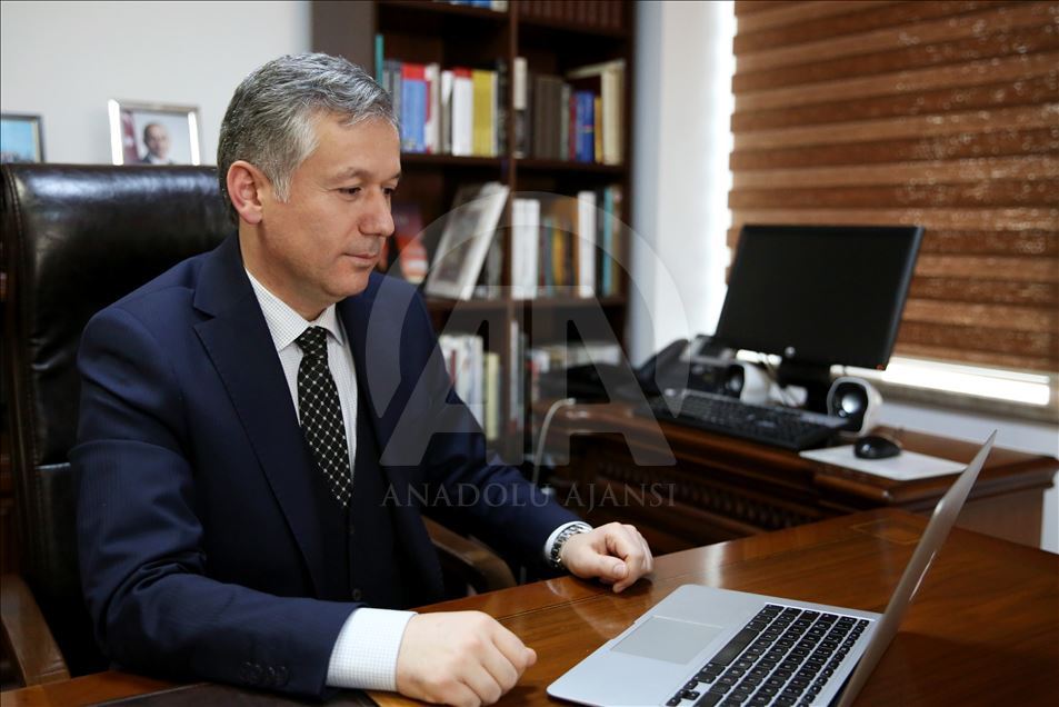 دهنگدان لهسهر فۆتۆكانی ئاژانسی ئانادۆڵو