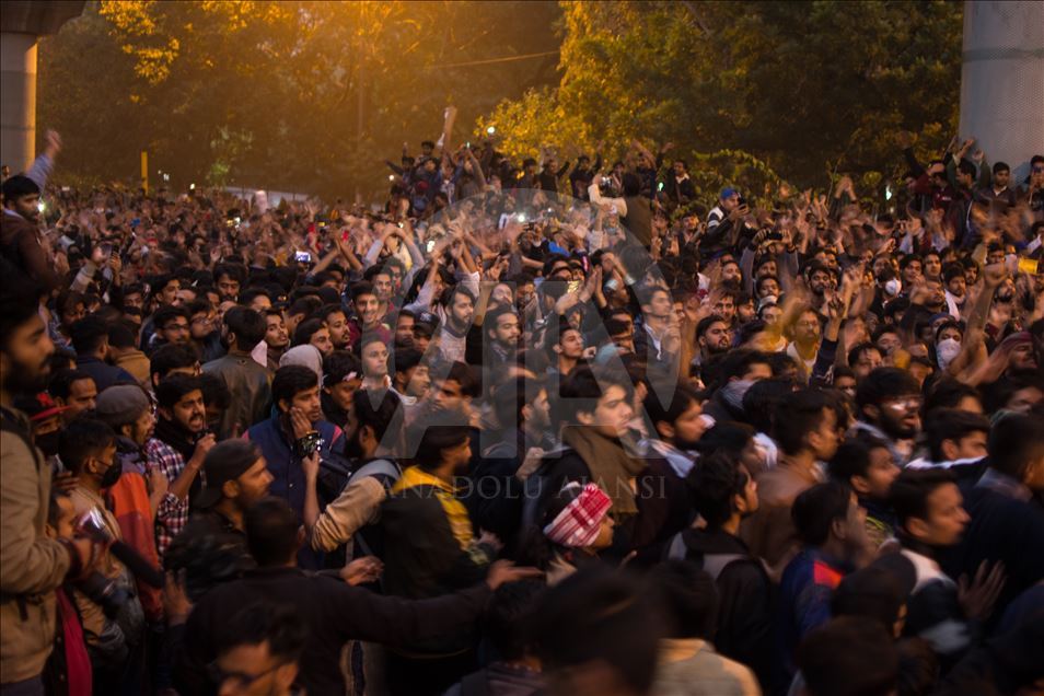 Hindistan'da vatandaşlık yasasındaki değişikliğe protestolar sürüyor