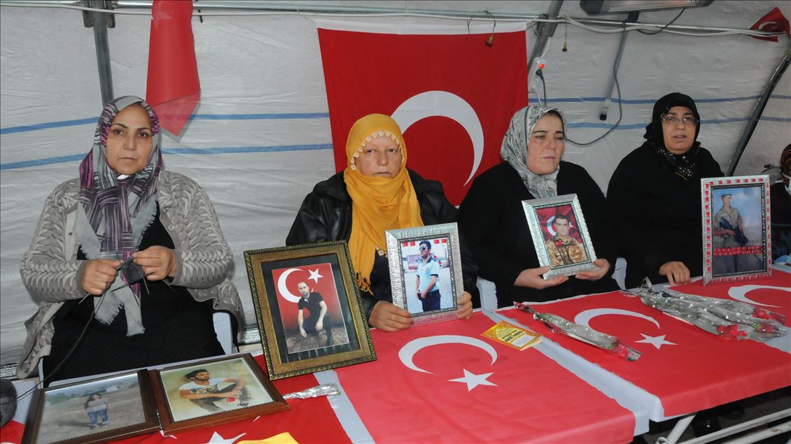 Diyarbakır annelerinden evlatlarına "teslim olun" çağrısı