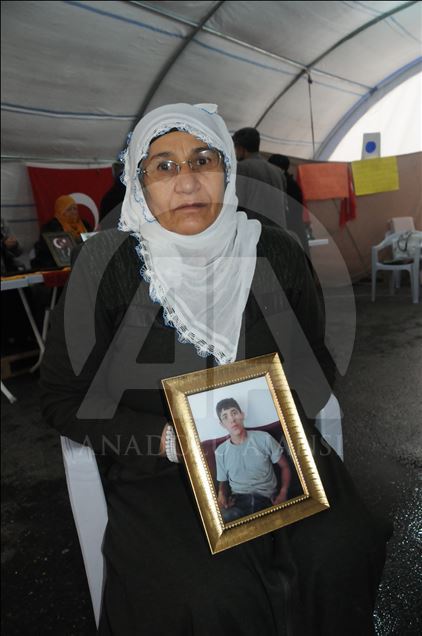Diyarbakır annelerinden evlatlarına "teslim olun" çağrısı