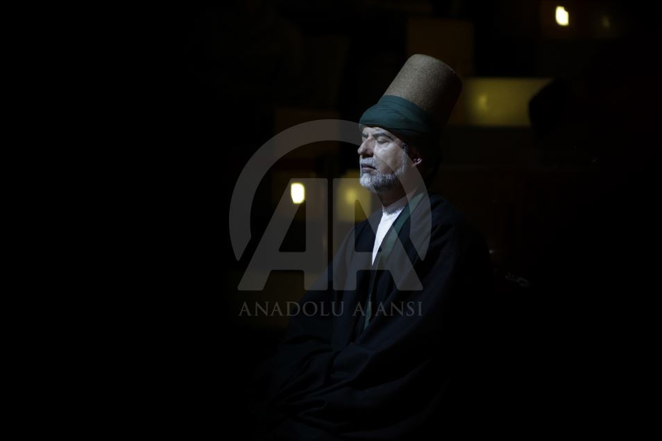 Hazreti Mevlana'nın temsil makamı: "Postnişin"