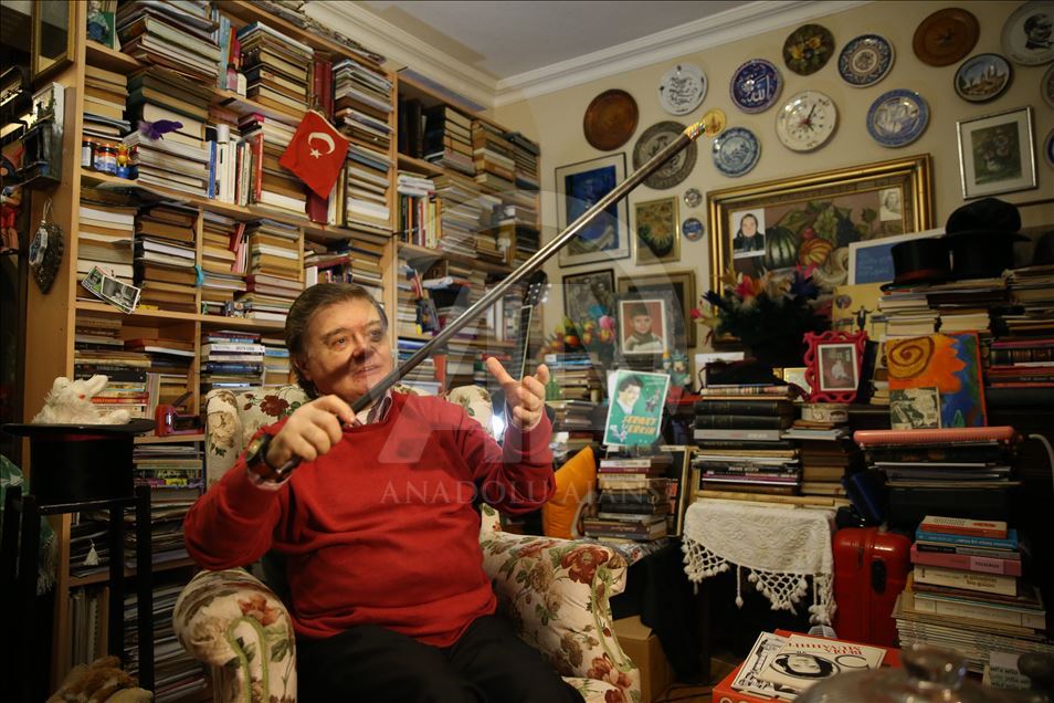 İllüzyonist Sermet Erkin yaklaşık yarım asırdır hünerlerini sergiliyor