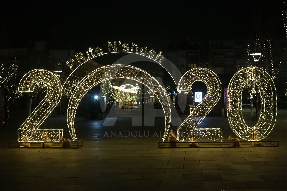 Atmosferë festive për festat e fundvitit në Prishtinë